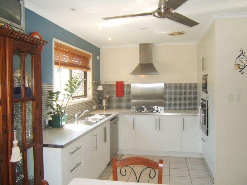 31 Cummin St, Wishart QLD 4122