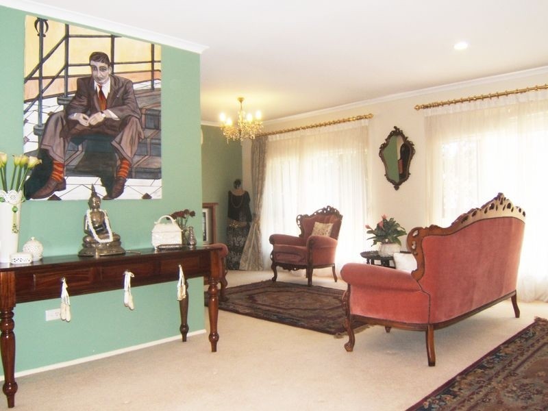 31 Cummin St, Wishart QLD 4122