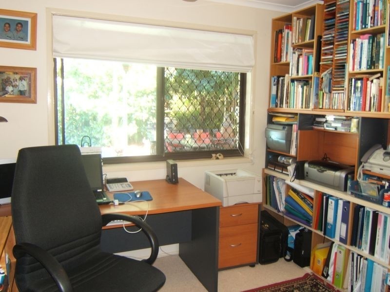 31 Cummin St, Wishart QLD 4122