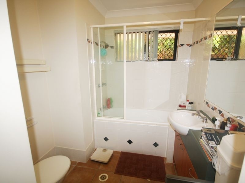 2/2a Alpita St, Kuraby QLD 4112