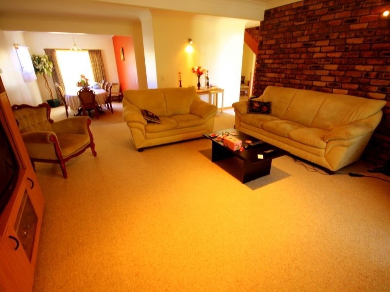 8 Bodega Court, Calamvale QLD 4116