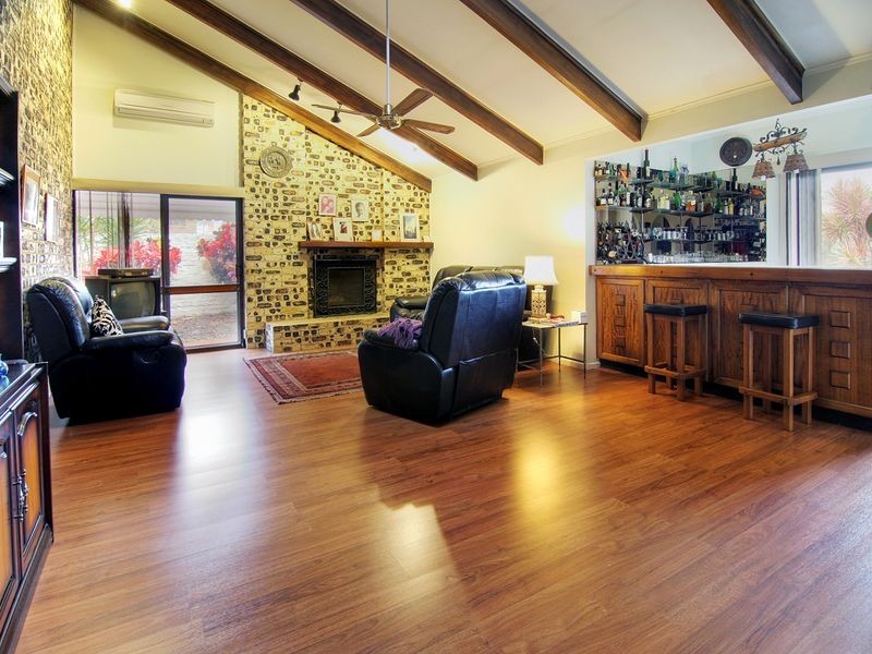 38 Veta Street, Robertson QLD 4109