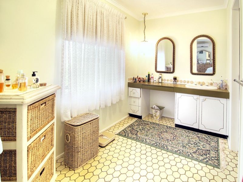 38 Veta Street, Robertson QLD 4109