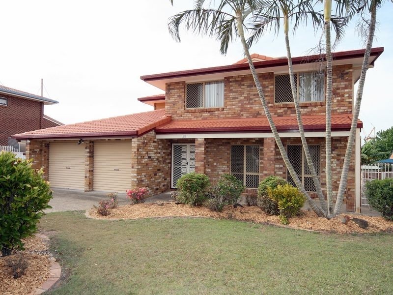 33 Banwell St, Carindale QLD 4152