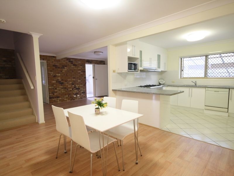 33 Banwell St, Carindale QLD 4152