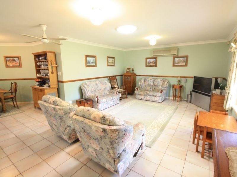 32 Lakewood Avenue, Parkinson QLD 4115