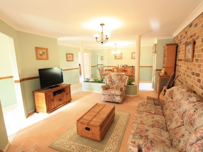 32 Lakewood Avenue, Parkinson QLD 4115