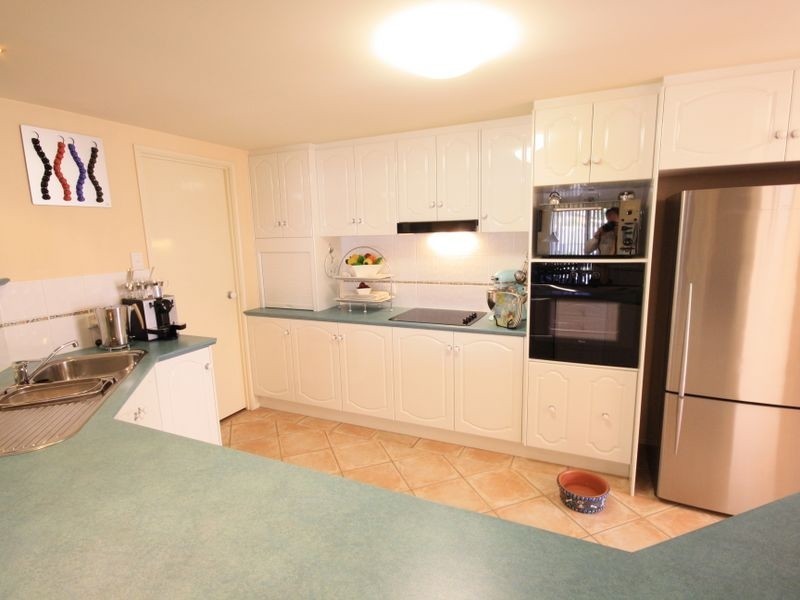 39 Lake Eyre Cr, Parkinson QLD 4115