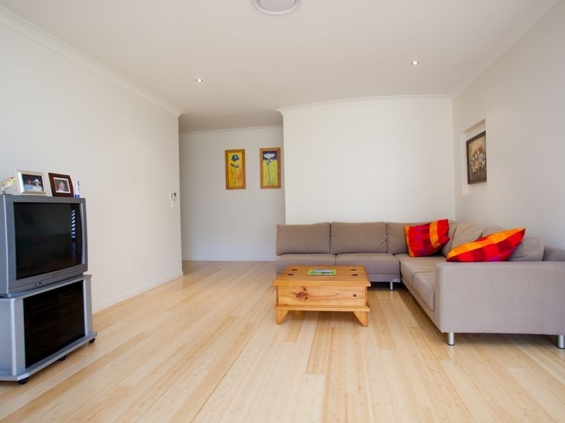 18 Pinnacle Pl, Eight Mile Plains QLD 4113