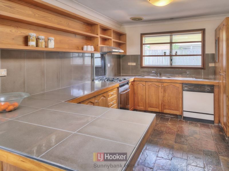 15 Westaway Street, Sunnybank Hills QLD 4109