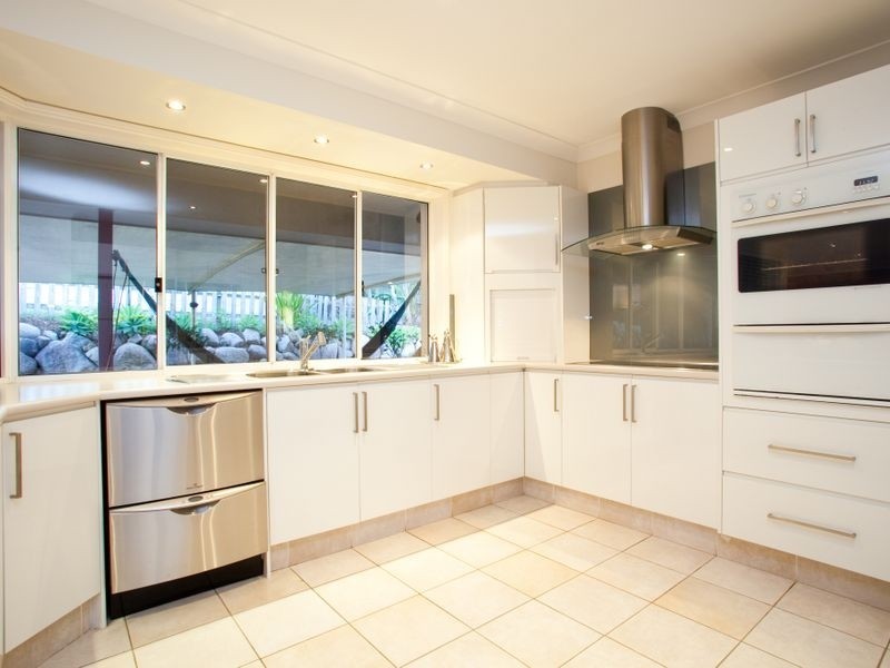 74 Michelangelo Cr, Mackenzie QLD 4156