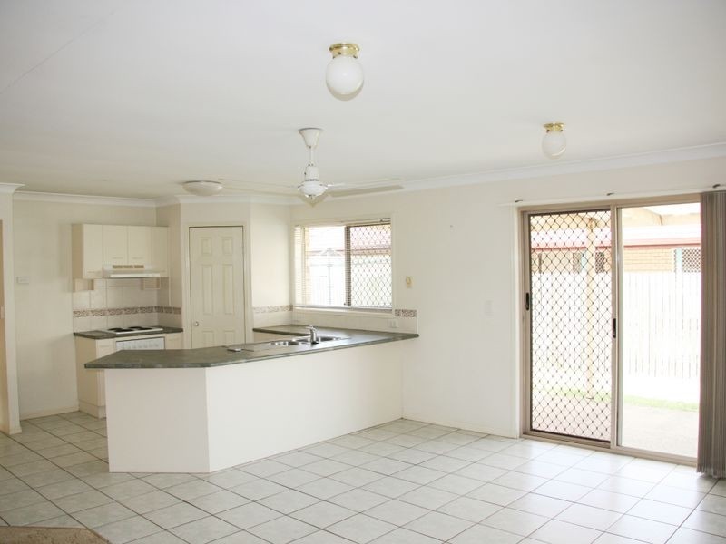 27 Paddington Crescent, Stretton QLD 4116