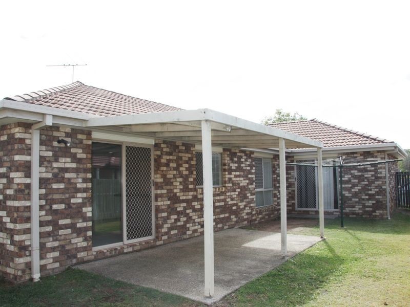 27 Paddington Crescent, Stretton QLD 4116