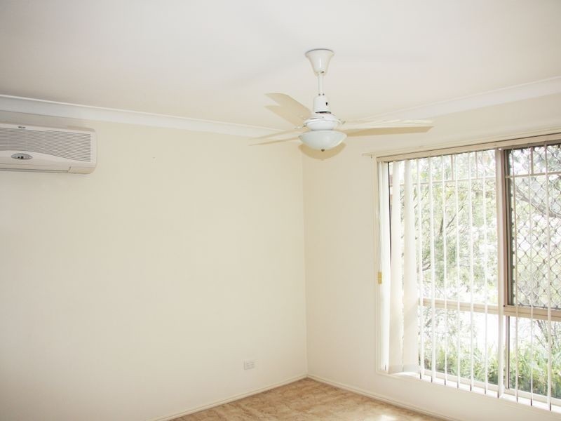 27 Paddington Crescent, Stretton QLD 4116