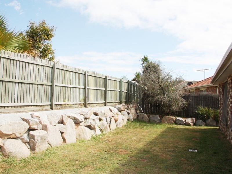 27 Paddington Crescent, Stretton QLD 4116