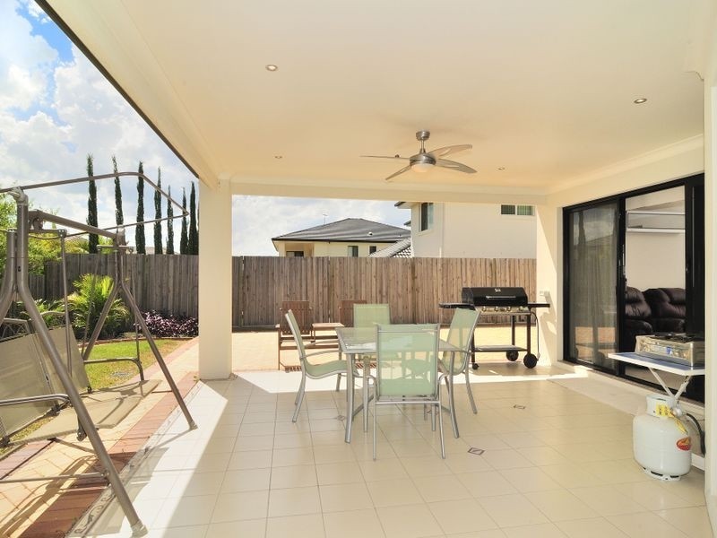 51 Willowleaf Close, Stretton QLD 4116