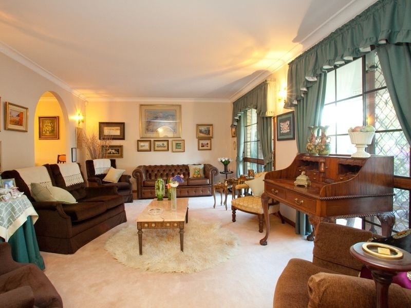 15 Eisenhower Court, Stretton QLD 4116