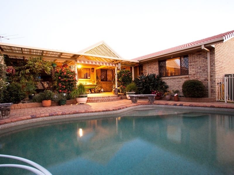 15 Eisenhower Court, Stretton QLD 4116