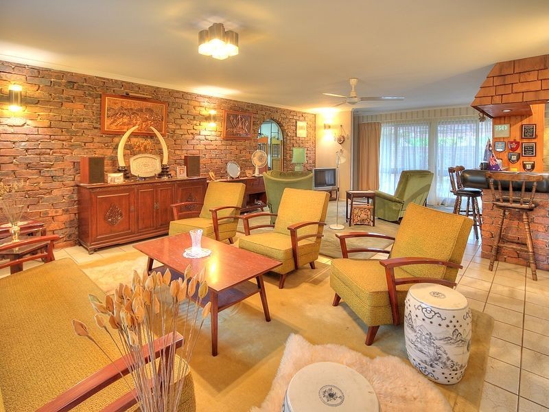 15 Petrina Street, Eight Mile Plains QLD 4113