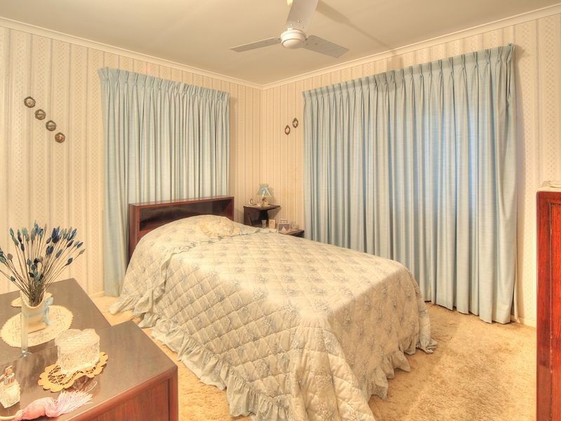 15 Petrina Street, Eight Mile Plains QLD 4113