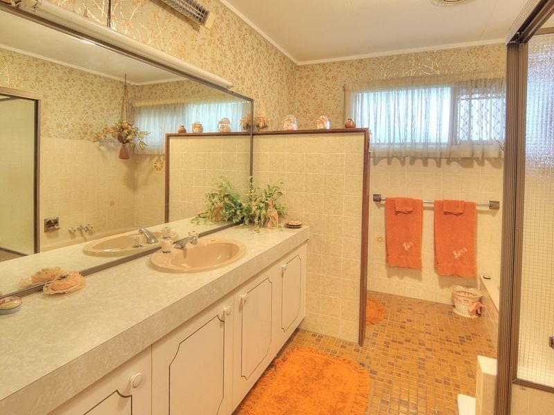 15 Petrina Street, Eight Mile Plains QLD 4113