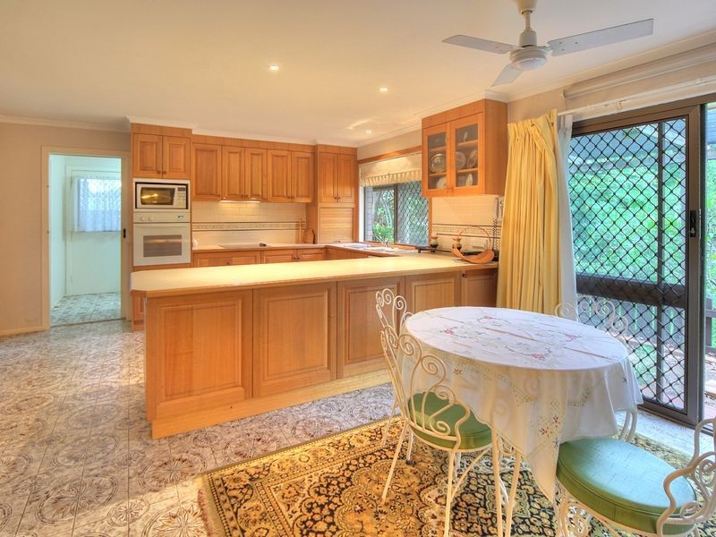 15 Petrina Street, Eight Mile Plains QLD 4113