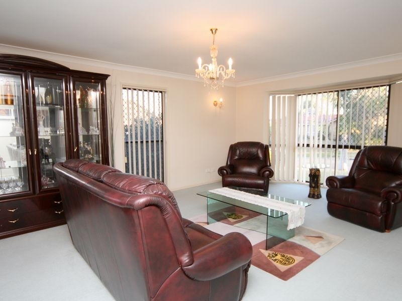 15 Bellflower Place, Calamvale QLD 4116