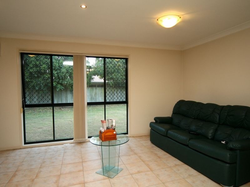 15 Bellflower Place, Calamvale QLD 4116