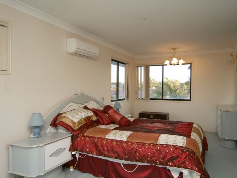 15 Bellflower Place, Calamvale QLD 4116