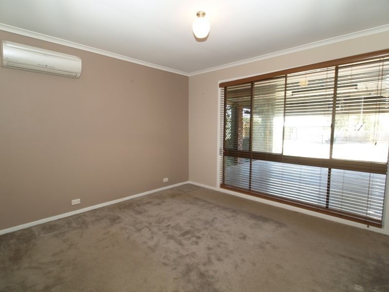 11 Allamanda Street, Runcorn QLD 4113