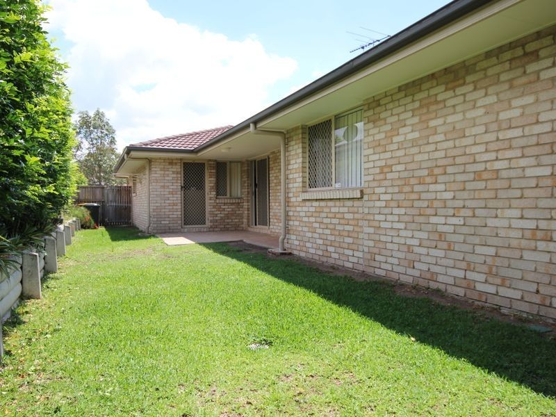 10 Mapelton Circuit, Parkinson QLD 4115