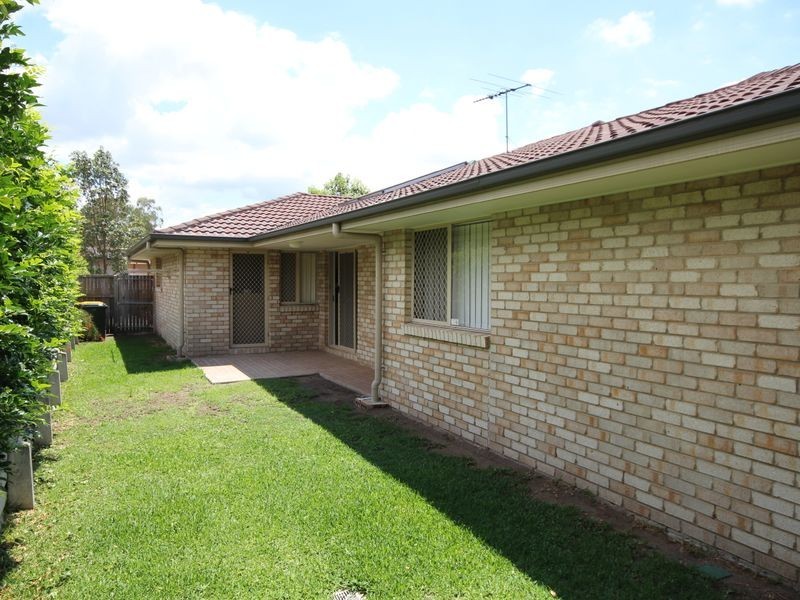 10 Mapelton Circuit, Parkinson QLD 4115