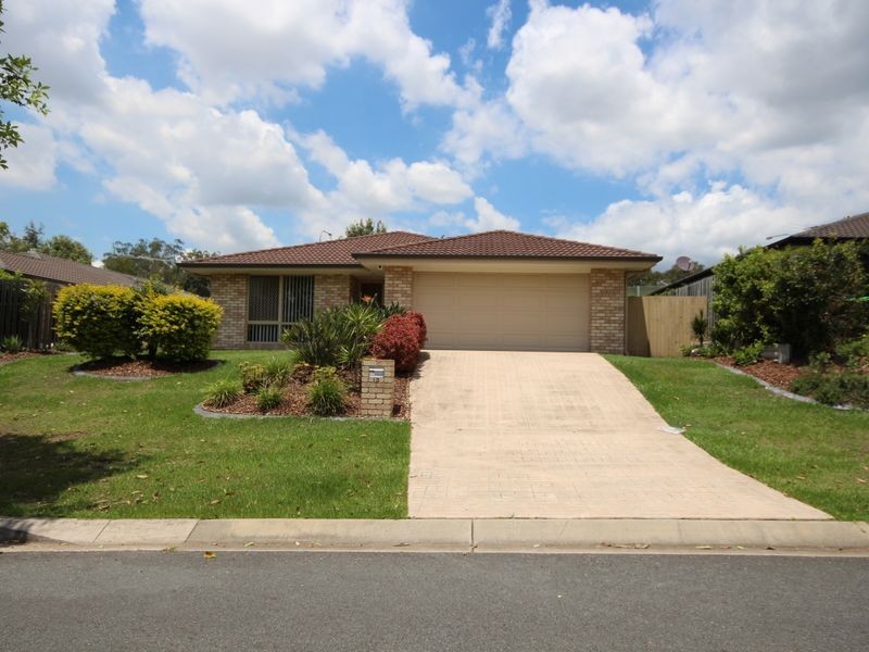 10 Mapelton Circuit, Parkinson QLD 4115