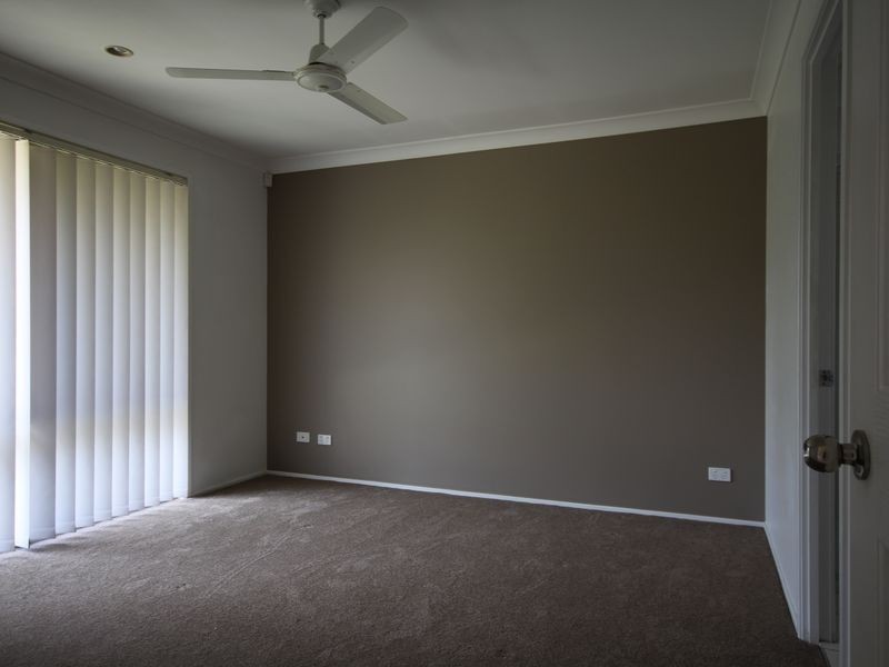 10 Mapelton Circuit, Parkinson QLD 4115