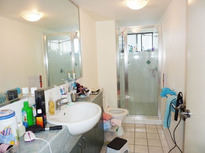 8/44-66 University Drive, Meadowbrook QLD 4131