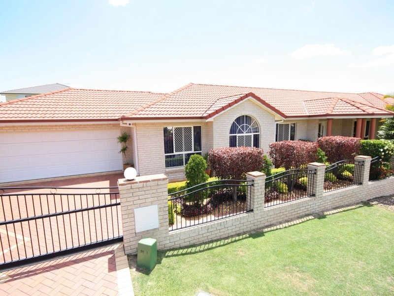 11 Mitchell Place, Parkinson QLD 4115