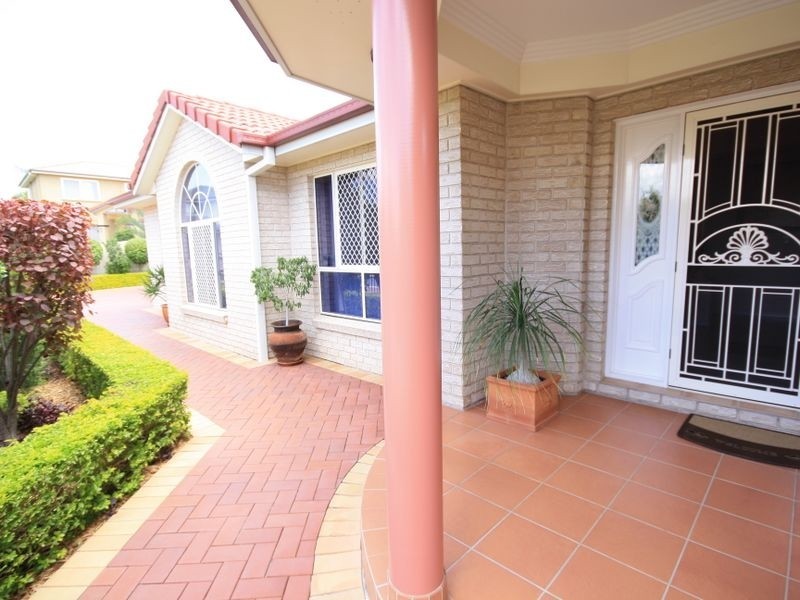 11 Mitchell Place, Parkinson QLD 4115