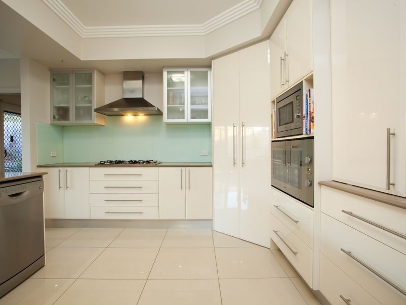 36 Willowleaf Close, Stretton QLD 4116