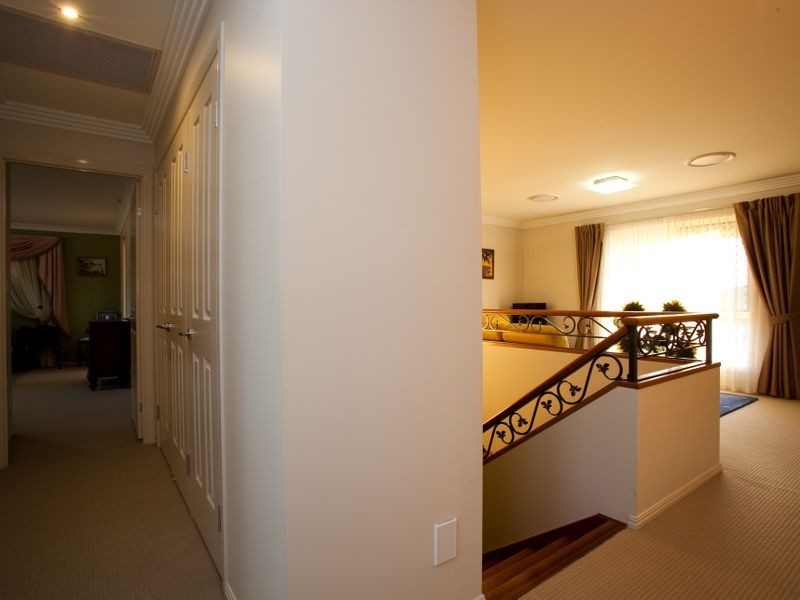 36 Willowleaf Close, Stretton QLD 4116