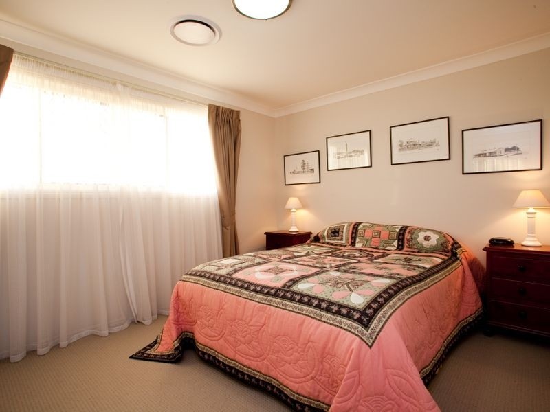 36 Willowleaf Close, Stretton QLD 4116