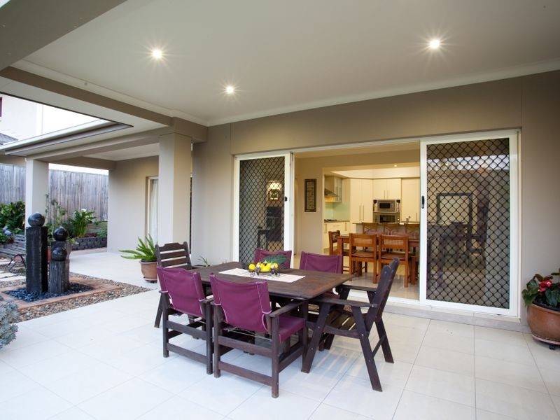 36 Willowleaf Close, Stretton QLD 4116