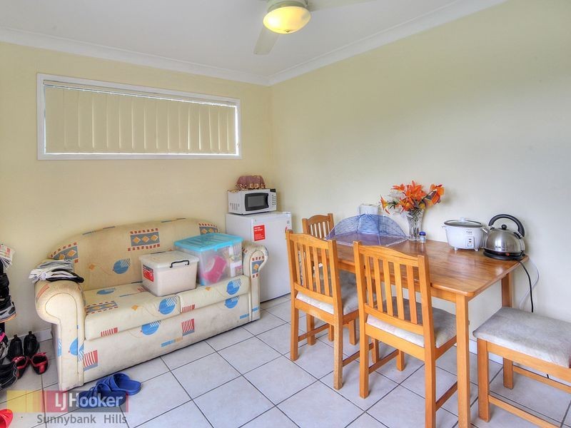 80 Granadilla Street, Macgregor QLD 4109