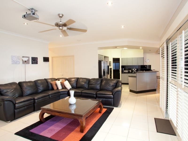 45 Argyle Place, Parkinson QLD 4115