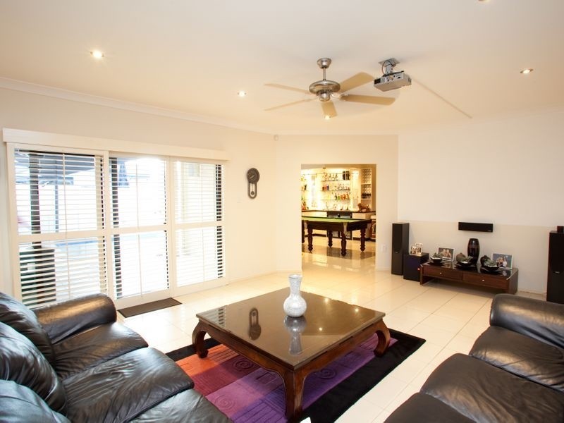 45 Argyle Place, Parkinson QLD 4115