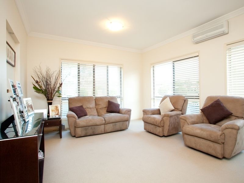 45 Argyle Place, Parkinson QLD 4115