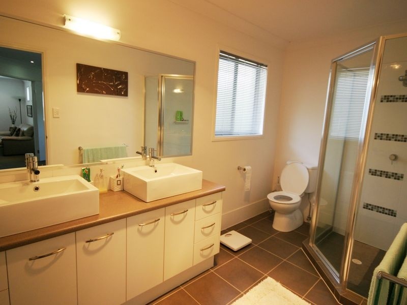 32 Vincent Street, Calamvale QLD 4116