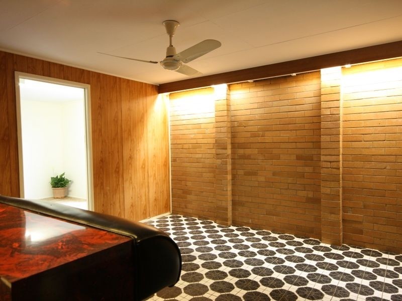 61 Granadilla Street, Macgregor QLD 4109