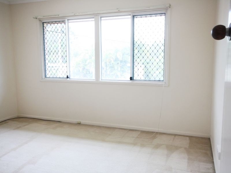 61 Granadilla Street, Macgregor QLD 4109