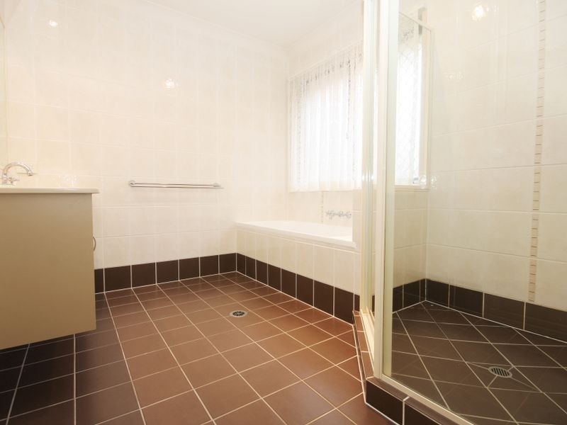 22 Woodlark Crescent, Parkinson QLD 4115