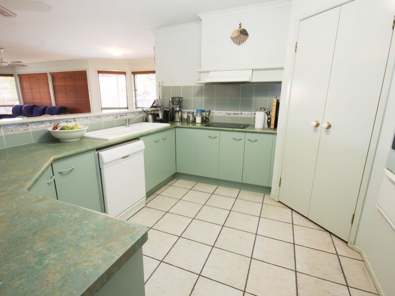 12 Carlisle Place, Parkinson QLD 4115